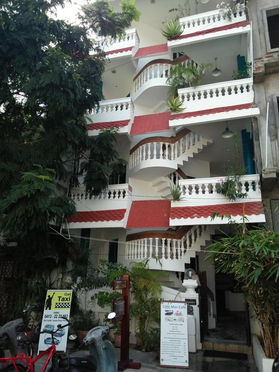 L'Escale Hotel Pondicherry Exterior photo